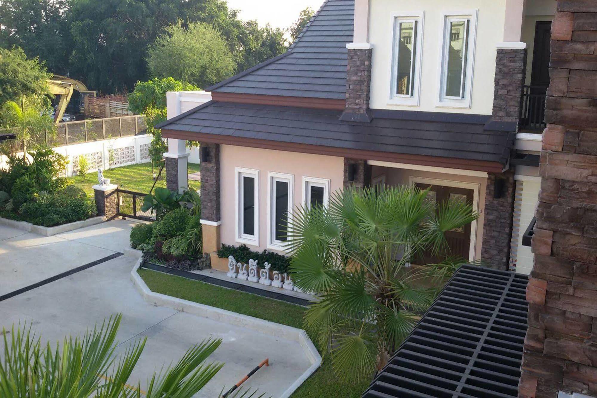 Fortune Surin Hotel Exterior photo