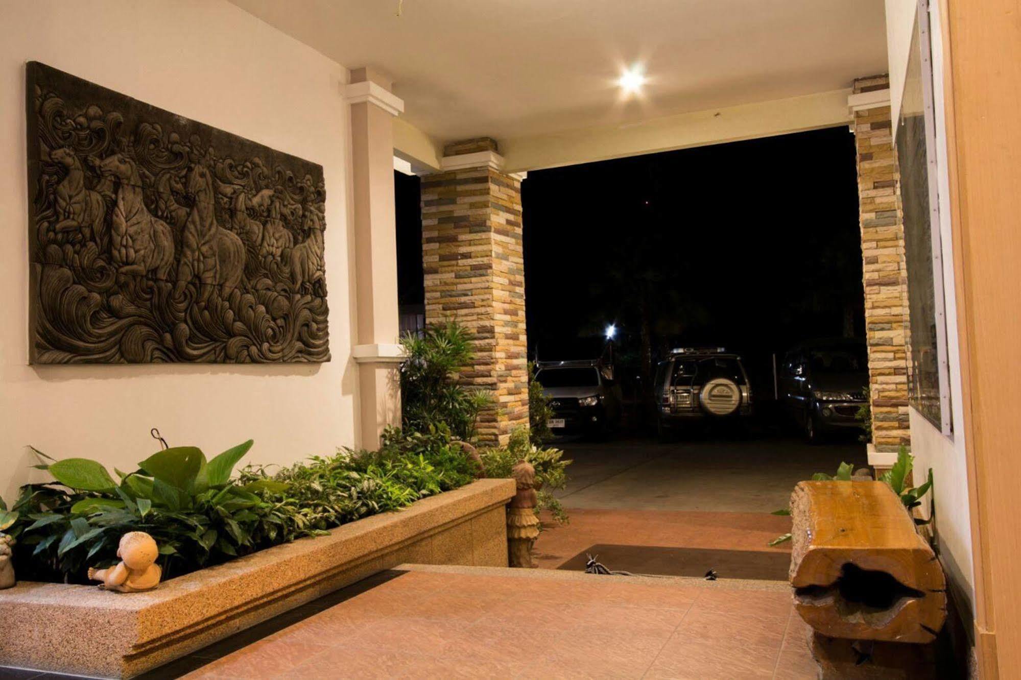 Fortune Surin Hotel Exterior photo