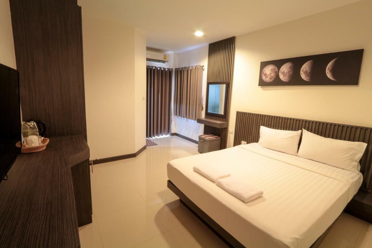 Fortune Surin Hotel Exterior photo